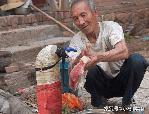 美国大爷拆迁吃瓜视频,揭秘西方拆迁背后的故事